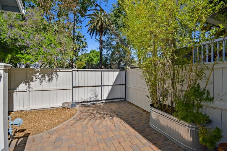 Photo 41 of 47 - 2401 U St, Sacramento, CA 95818