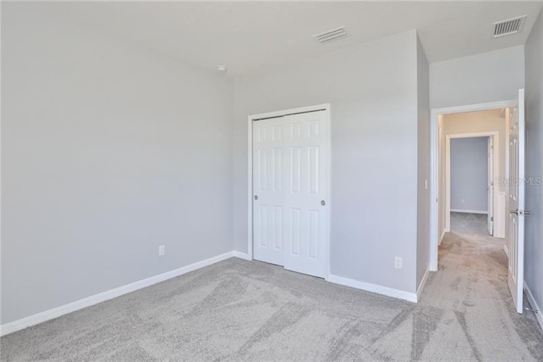 Photo 18 of 25 - 723 Parker Den Dr, Ruskin, FL 33570