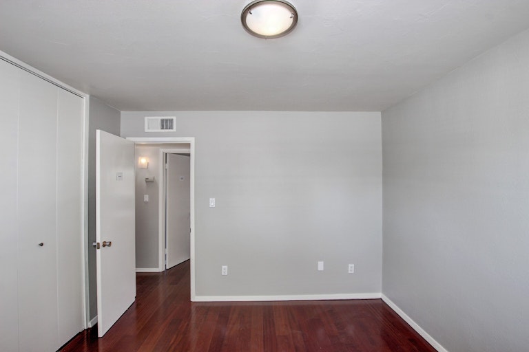 Photo 18 of 25 - 8730 E Hubbell St, Scottsdale, AZ 85257