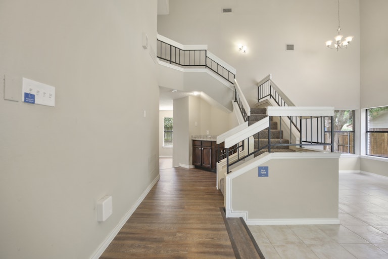 Photo 7 of 26 - 2112 Churchill Downs Dr, Arlington, TX 76017