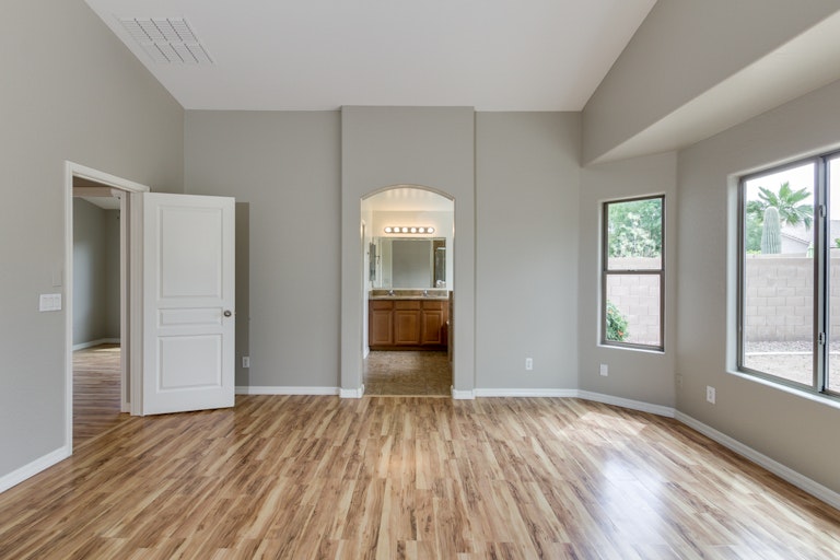 Photo 13 of 32 - 2625 E Silversmith Trl, San Tan Valley, AZ 85143