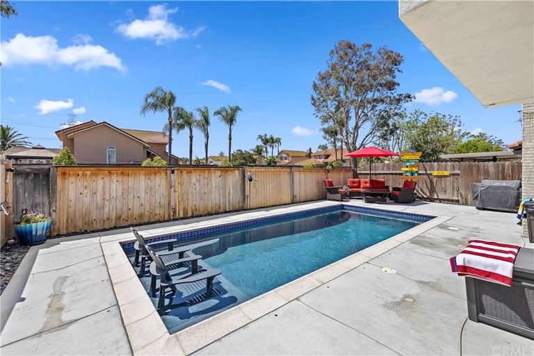 Photo 3 of 23 - 3952 Klamath River Dr, Ontario, CA 91761