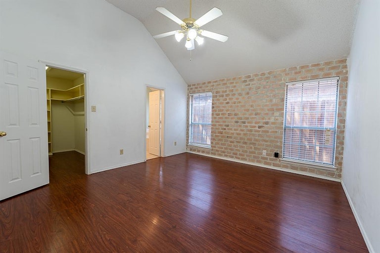 Photo 7 of 23 - 913 Haverstraw Pl, Mesquite, TX 75149