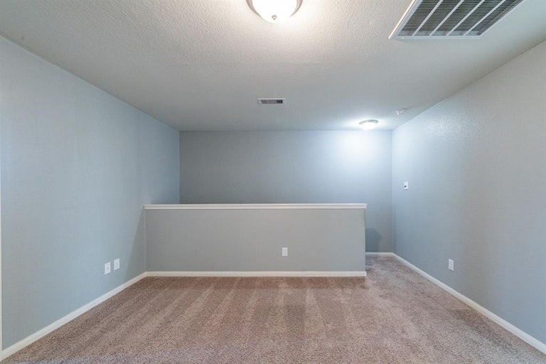 Photo 17 of 36 - 5935 Snapping Turtle Rd, Baytown, TX 77523