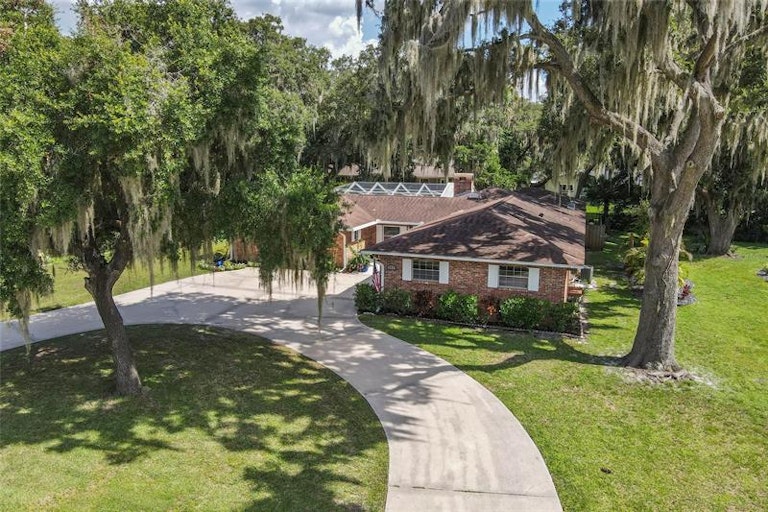 Photo 48 of 56 - 721 W Nelson St, Tavares, FL 32778