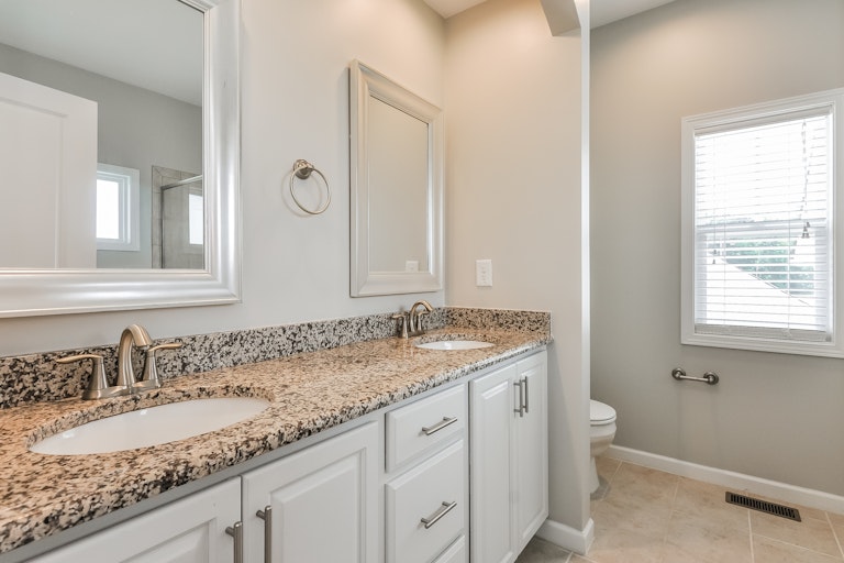 Photo 16 of 25 - 24 Plum Ln, Clayton, NC 27527
