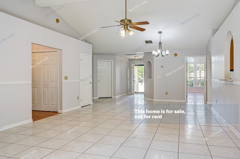 Photo 9 of 37 - 1154 Weyburn Way, Jacksonville, FL 32225