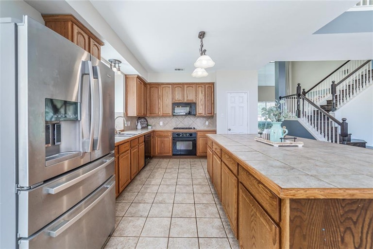 Photo 17 of 40 - 3115 Reagenea Dr, Wylie, TX 75098