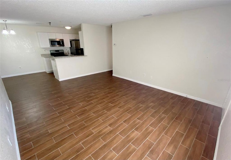 Photo 6 of 28 - 10263 Gandy Blvd N #2001, Saint Petersburg, FL 33702