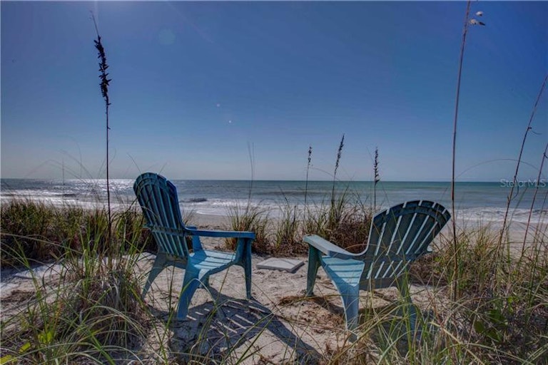 Photo 23 of 25 - 621 Casey Key Rd, Nokomis, FL 34275