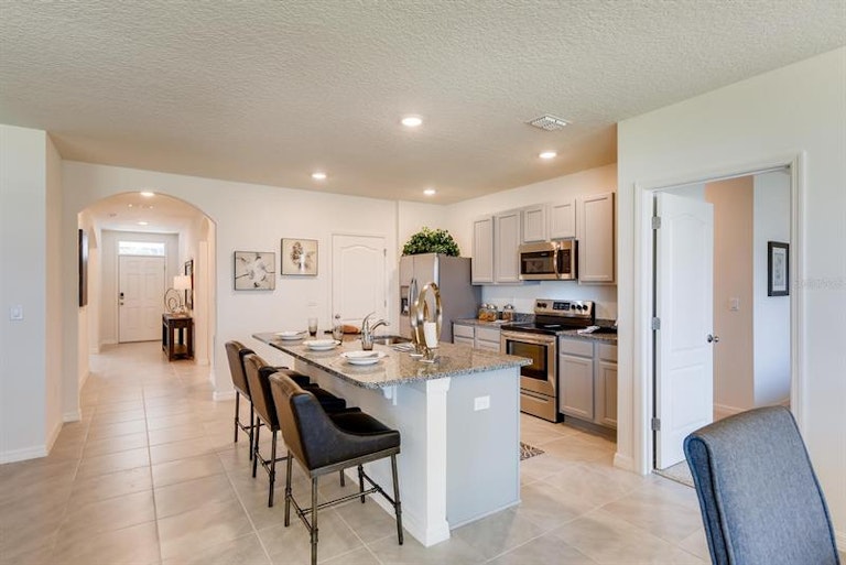 Photo 4 of 11 - 1006 August Sky Dr, Deltona, FL 32738