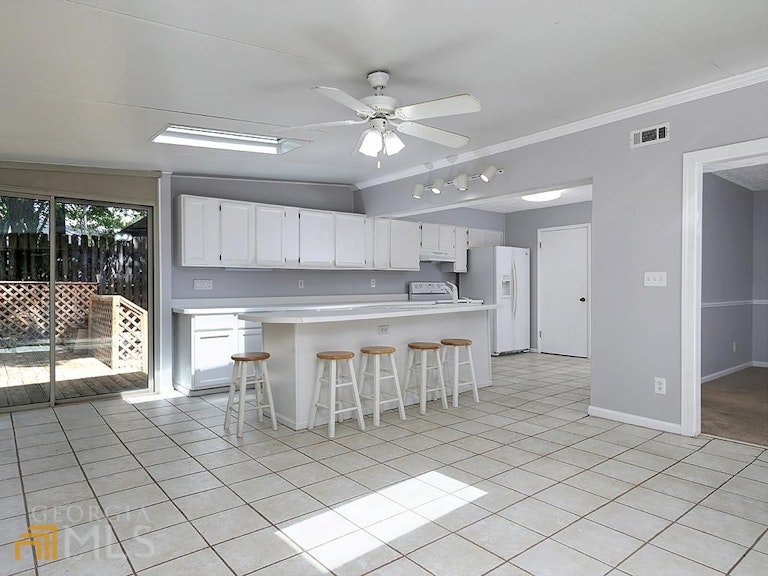 Photo 16 of 34 - 1203 Ridgeside Dr NW, Acworth, GA 30102
