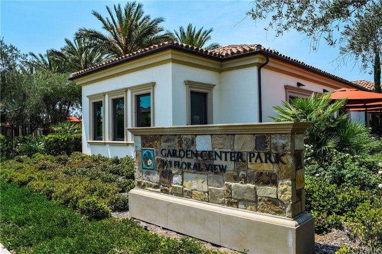 Photo 5 of 8 - 104 Coastal Gdn, Irvine, CA 92618