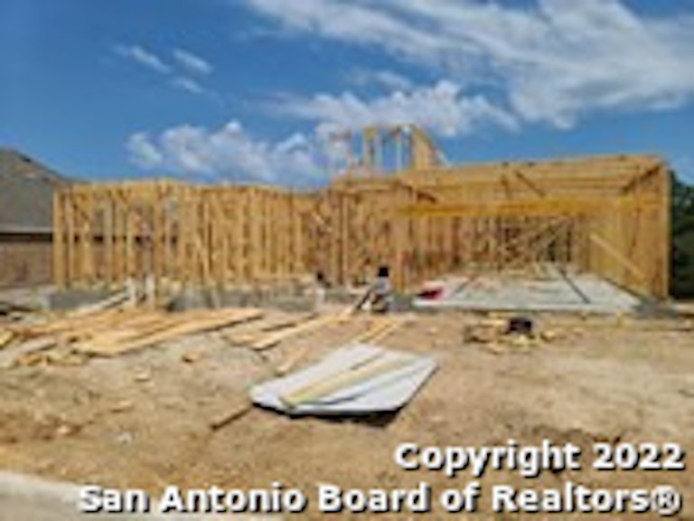 Photo 3 of 4 - 1819 Glendon Dr, San Antonio, TX 78260