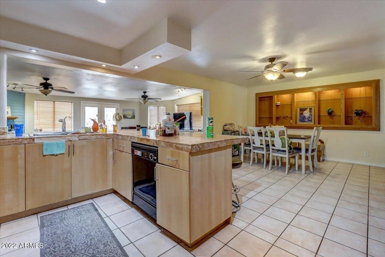 Photo 15 of 40 - 7207 N 41st Dr, Phoenix, AZ 85051