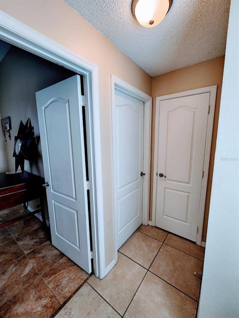 Photo 11 of 34 - 2652 Hawthorne Ln, Kissimmee, FL 34743