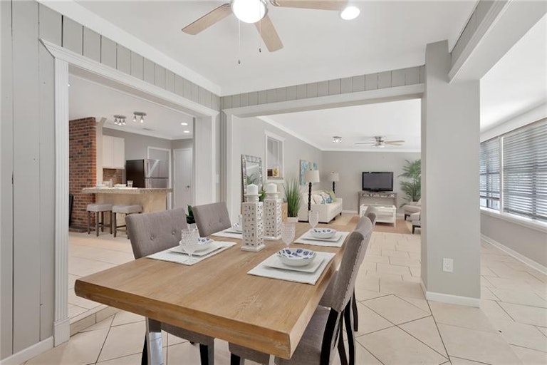 Photo 20 of 52 - 2302 S Arrawana Ave, Tampa, FL 33629