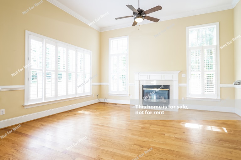 Photo 16 of 25 - 7405 Oriole Dr, Wake Forest, NC 27587
