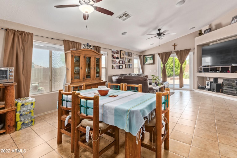 Photo 6 of 28 - 378 W Santa Gertrudis Cir, San Tan Valley, AZ 85143