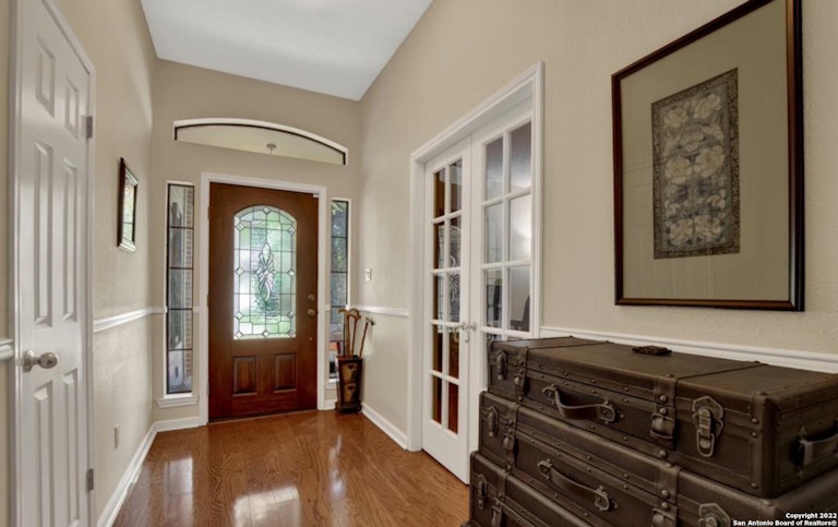 Photo 6 of 48 - 1820 Cypress Rapids Dr, New Braunfels, TX 78130