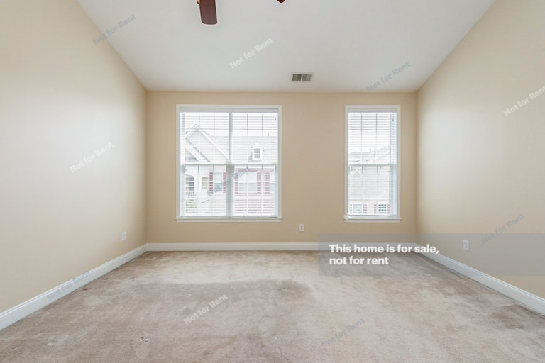 Photo 10 of 15 - 9221 Calabria Dr #104, Raleigh, NC 27617