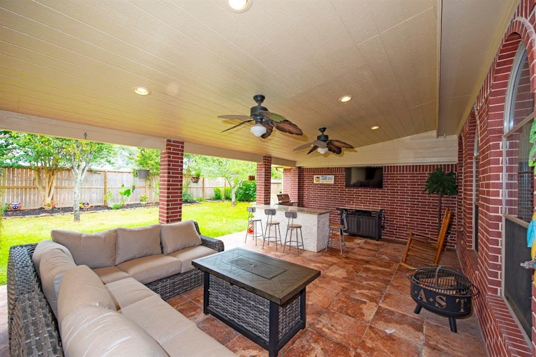 Photo 21 of 48 - 1814 Flagstaff Ln, League City, TX 77573