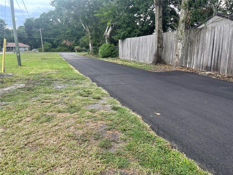 Photo 10 of 53 - 651 Rosedale Ave, Saint Cloud, FL 34769