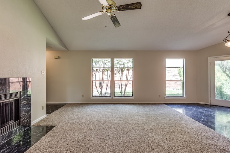 Photo 10 of 26 - 1016 Mapleleaf Ln, Coppell, TX 75019