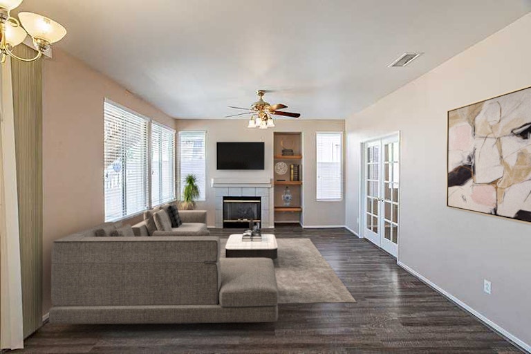 Photo 2 of 22 - 6 Del Santello, Lake Elsinore, CA 92532