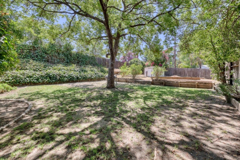 Photo 26 of 32 - 7446 Northlea Way, Citrus Heights, CA 95610