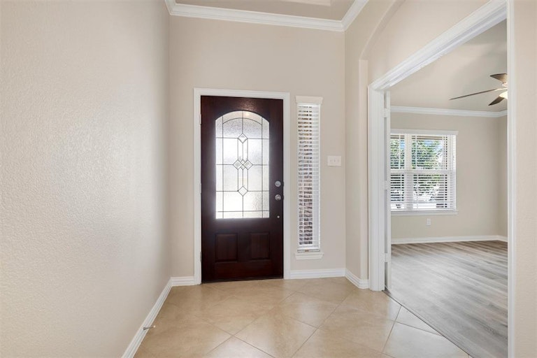 Photo 13 of 34 - 11416 Sadie St, Frisco, TX 75036