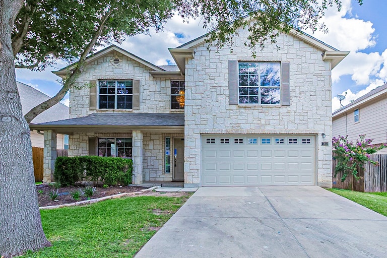 Photo 1 of 21 - 7810 Bur Oak Way, San Antonio, TX 78223