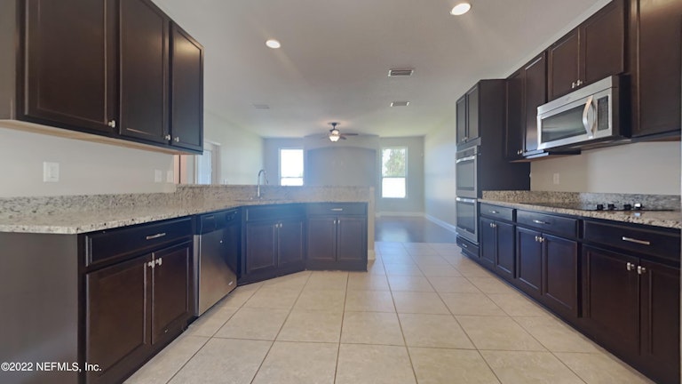 Photo 6 of 28 - 3505 Butternut Way, Orange Park, FL 32065