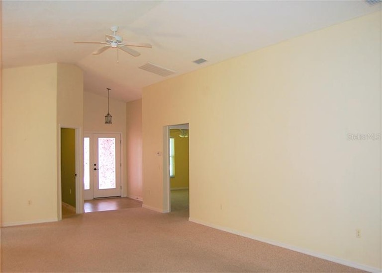 Photo 10 of 15 - 4181 Cannes Ave, Lake Wales, FL 33859