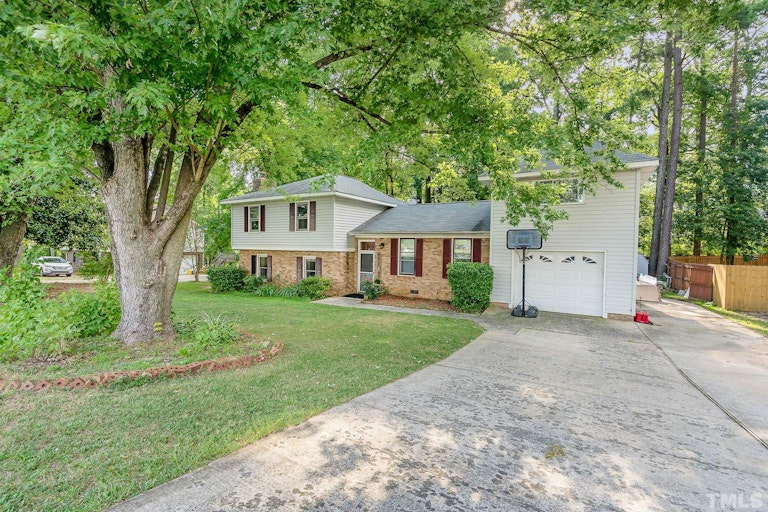 Photo 1 of 30 - 1700 Laura Duncan Rd, Apex, NC 27502