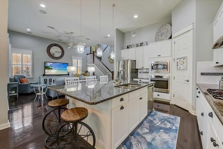 Photo 15 of 64 - 511 Winterside Dr, Apollo Beach, FL 33572