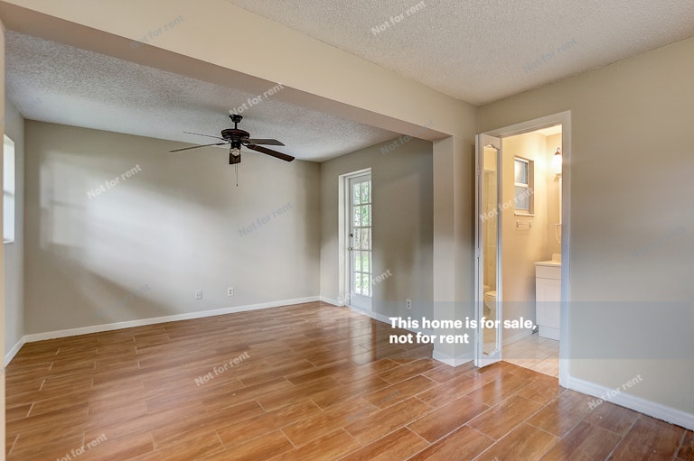 Photo 6 of 44 - 574 Valbon St, Orange Park, FL 32073