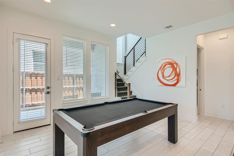 Photo 7 of 29 - 8112 Copper Way, Dallas, TX 75252