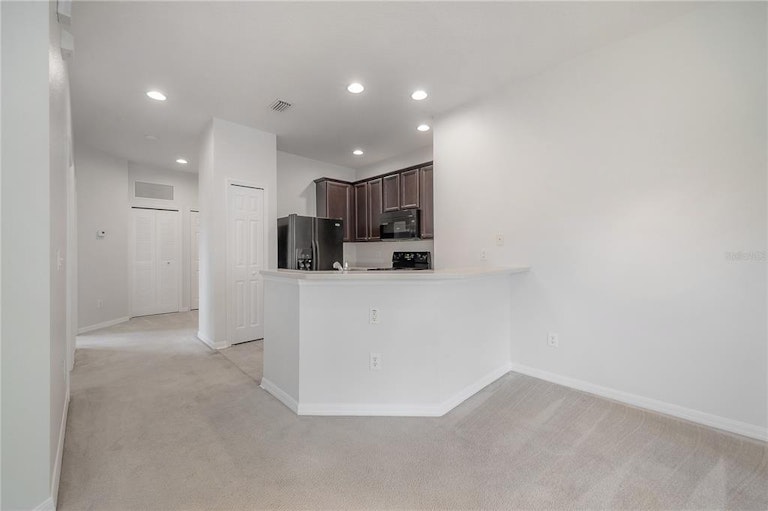 Photo 17 of 53 - 9417 Cavendish Dr #101, Tampa, FL 33626