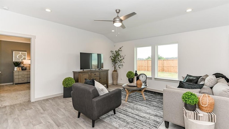Photo 5 of 15 - 13 Desert Spring Ln, Manvel, TX 77578
