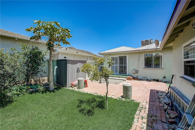 Photo 40 of 45 - 313 E 11th St, Azusa, CA 91702