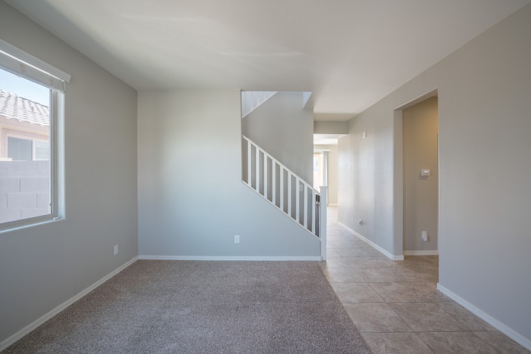 Photo 4 of 33 - 11705 W Maui Ln, El Mirage, AZ 85335
