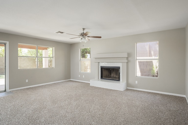 Photo 10 of 26 - 1442 N Sailors Way, Gilbert, AZ 85234