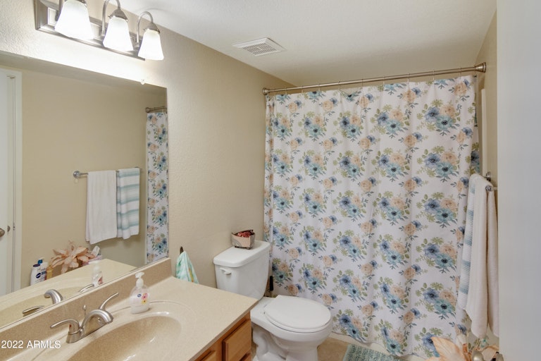 Photo 14 of 16 - 925 S Longmore #216, Mesa, AZ 85202