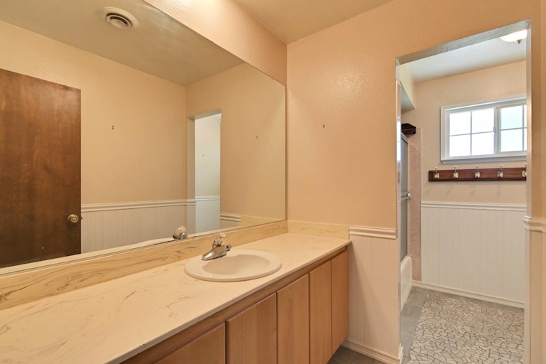 Photo 22 of 70 - 459 Wilder Ave, Yuba City, CA 95993