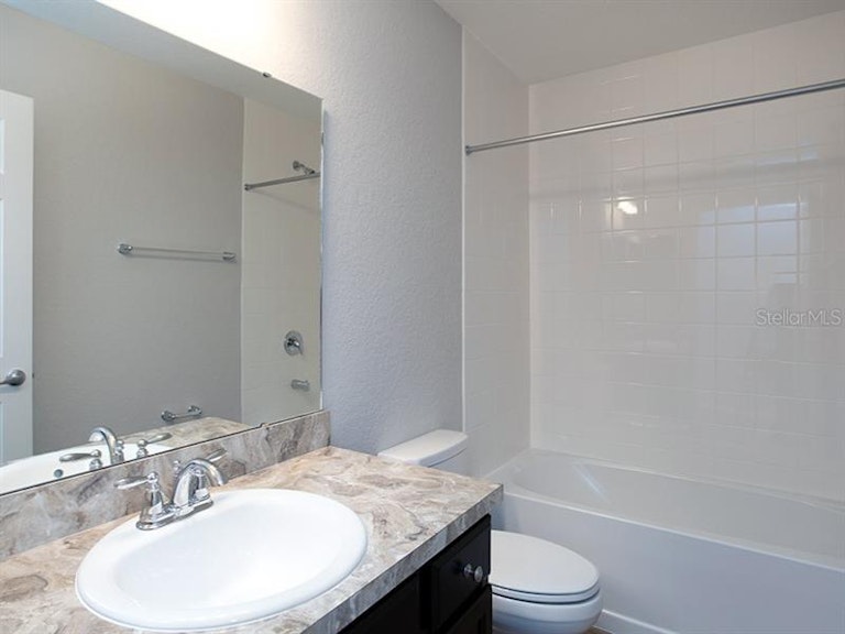 Photo 19 of 24 - 2514 Matterhorn Trl, Davenport, FL 33837