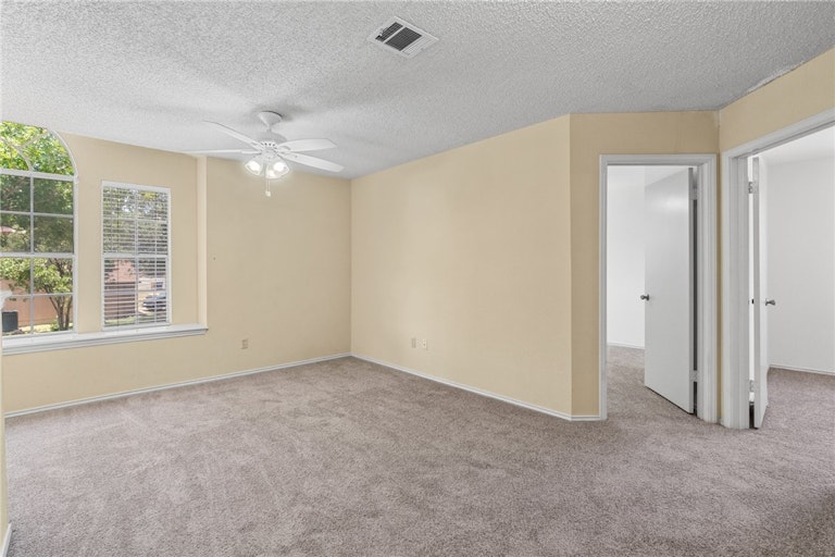 Photo 17 of 30 - 8801 Piney Creek Bnd, Austin, TX 78745