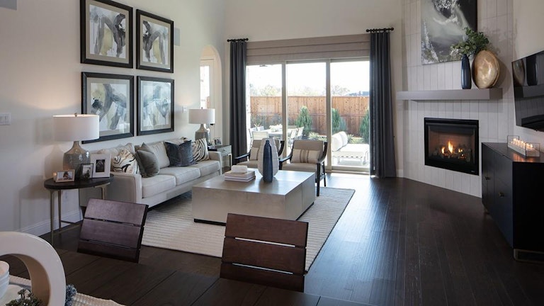 Photo 7 of 26 - 125 Danny Hartz Way, Flower Mound, TX 75028