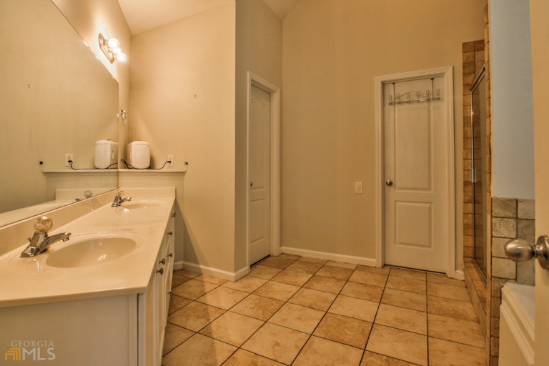Photo 28 of 48 - 60 Providence Dr, Covington, GA 30016