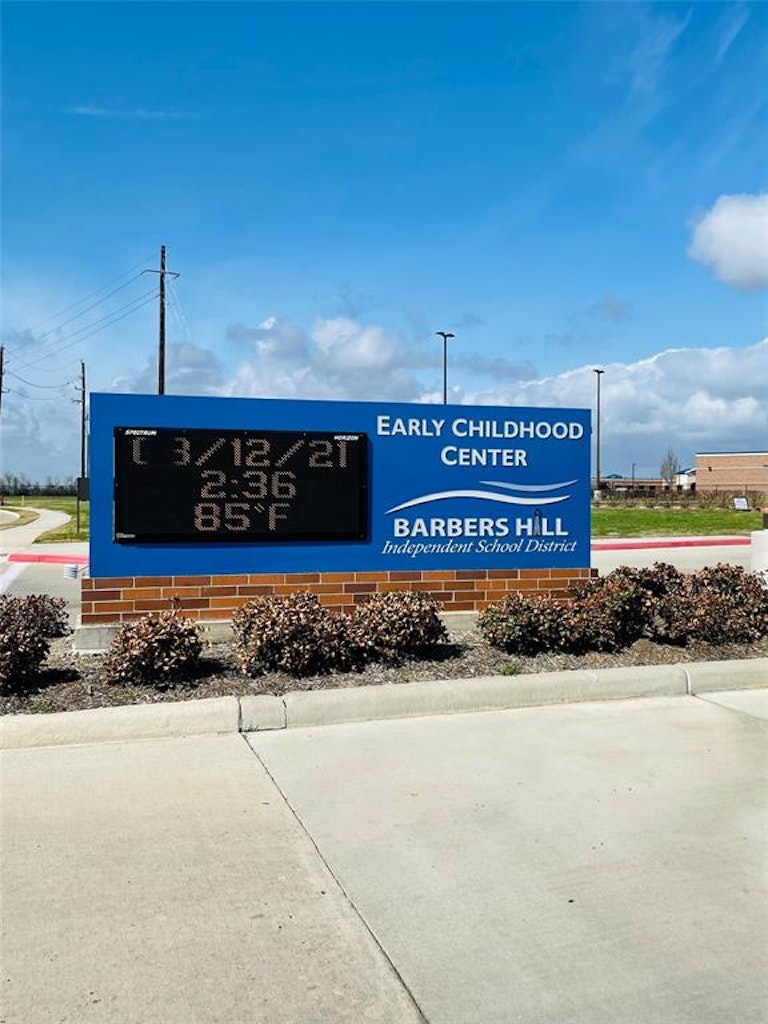 Photo 8 of 8 - 7306 Keechi Pl, Baytown, TX 77523